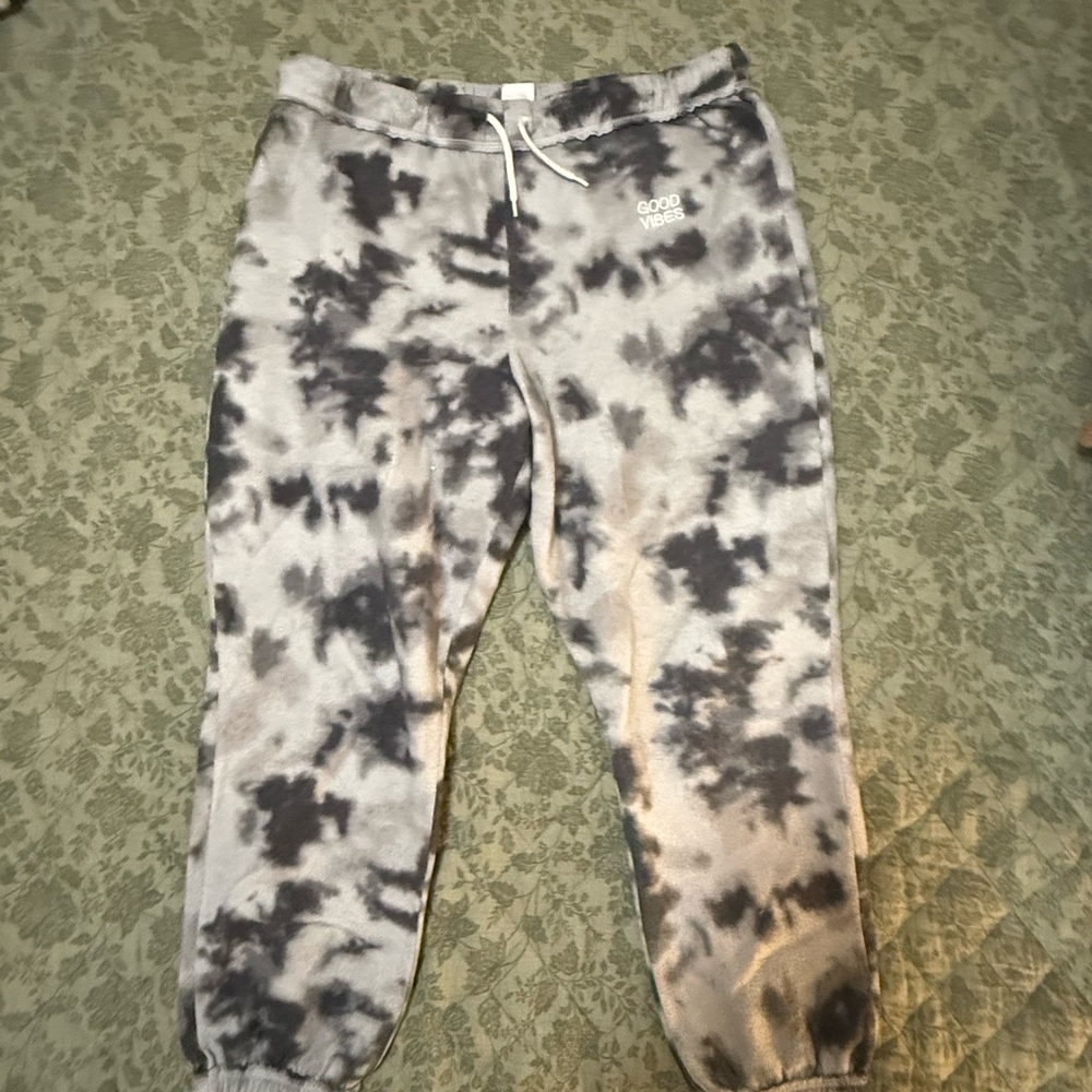 No Boundaries Gray and Black Joggers with Elastic Cuffs